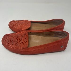 Ugg Leather Flats with Cutout Design – Orange, Size 8.5